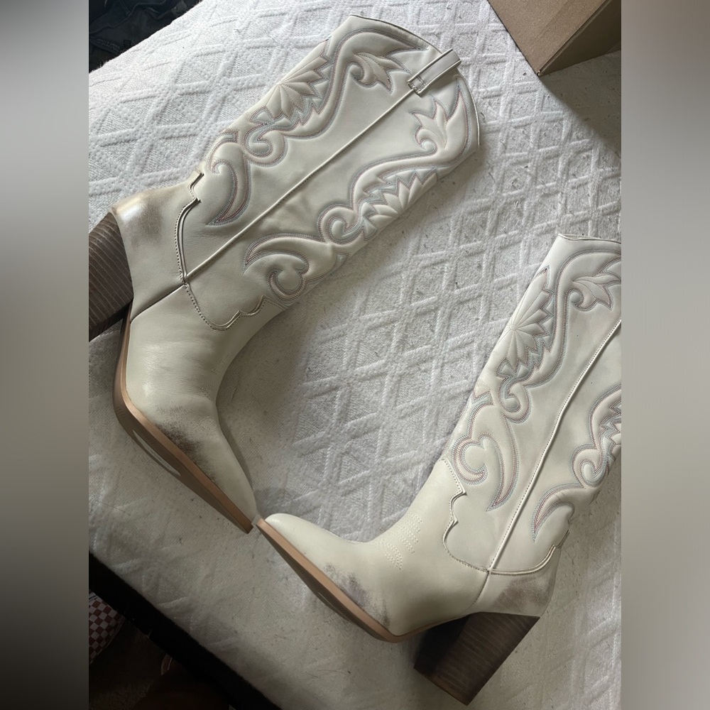 Steve Madden distressed cowgirl boots never worn